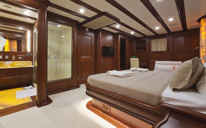 Yacht REGINA - Master Cabin Yacht REGINA - Master Cabin